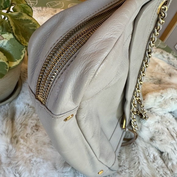 Rebecca Minkoff Swing Convertible Bag - Chanel Vibes! 💅 - Picture 13 of 16